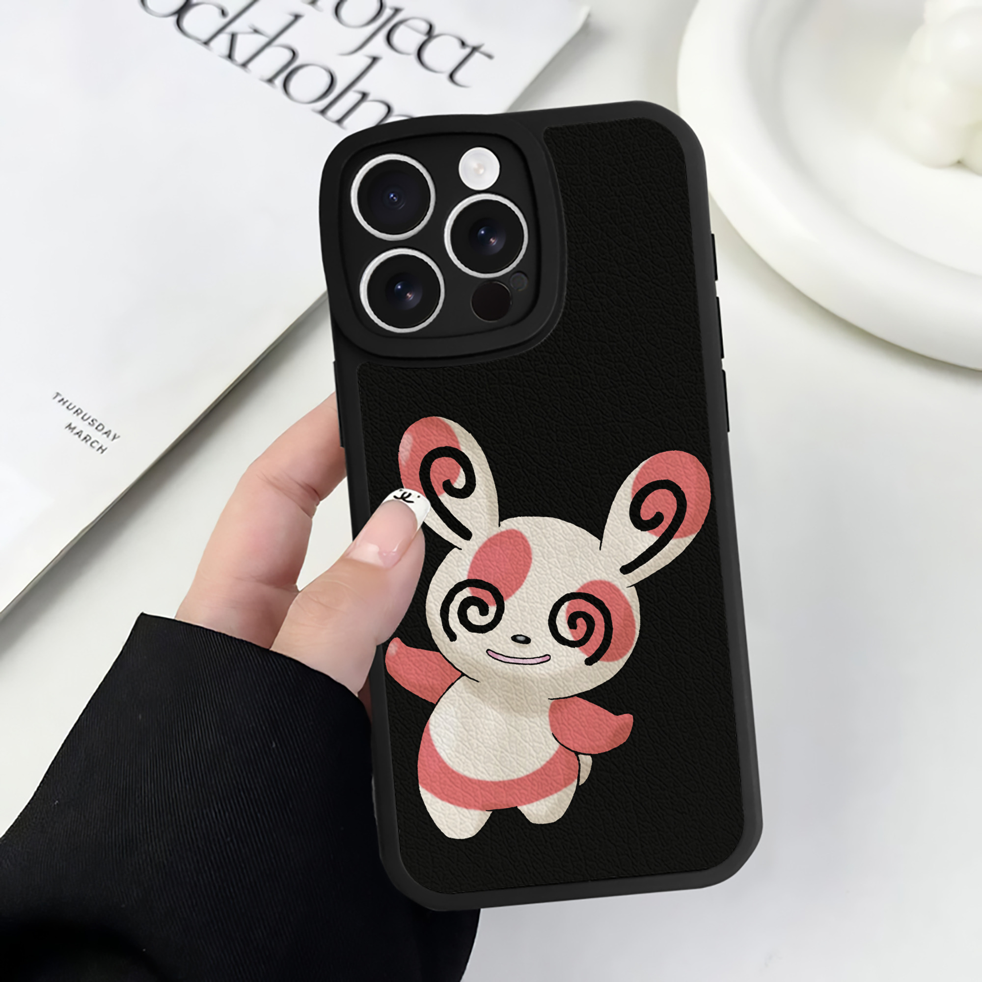 （画像用） ポケットモンスター Pokémon 【iPhone 16シリーズ対応】シリコンスマホケース（レザー調） 材質：シリコン